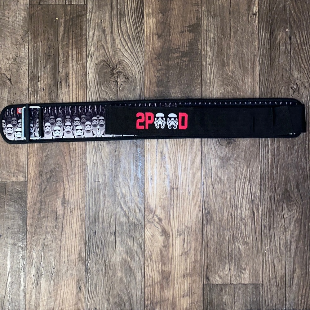 Men’s weight lifting belt